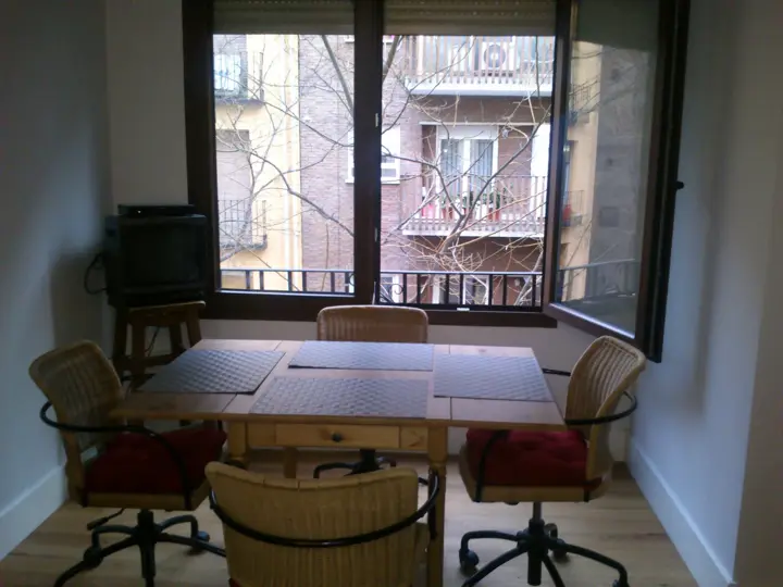 Zona de comedor y trabajo · 2015