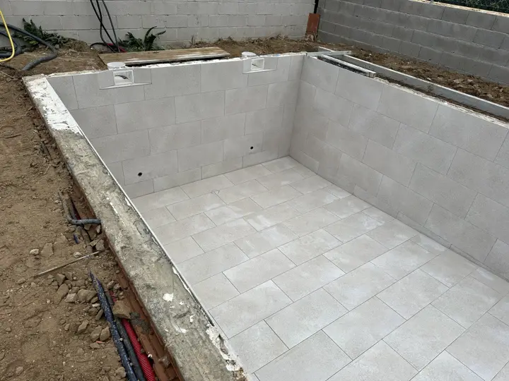 Vaso de obra en construcción · 2023